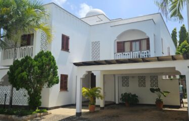 Luxury Furnished Villa for Sale  – Nyali, Lantana Drive