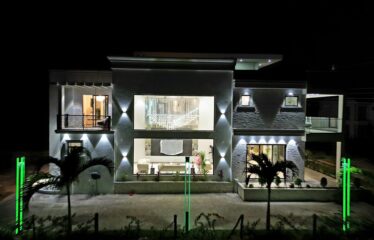 VIPINGO RIDGE LUXURY 5 BEDROOM VILLA FOR SALE