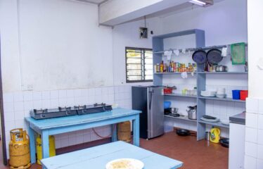 ESTABLISHED BAR & RESTAURANT FOR SALE (LEASE)