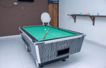 ESTABLISHED BAR & RESTAURANT FOR SALE (LEASE)